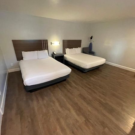 Stargazer Inn And Suites มอนเทอร์เรย์ ภายนอก รูปภาพ