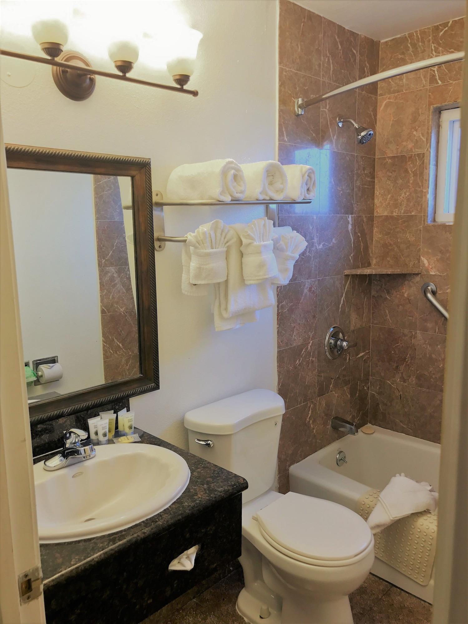 Stargazer Inn And Suites มอนเทอร์เรย์ ภายนอก รูปภาพ